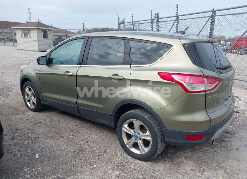 Photo 3 of 2013 Ford Escape SE (VIN 1FMCU9GX7DUC32369)