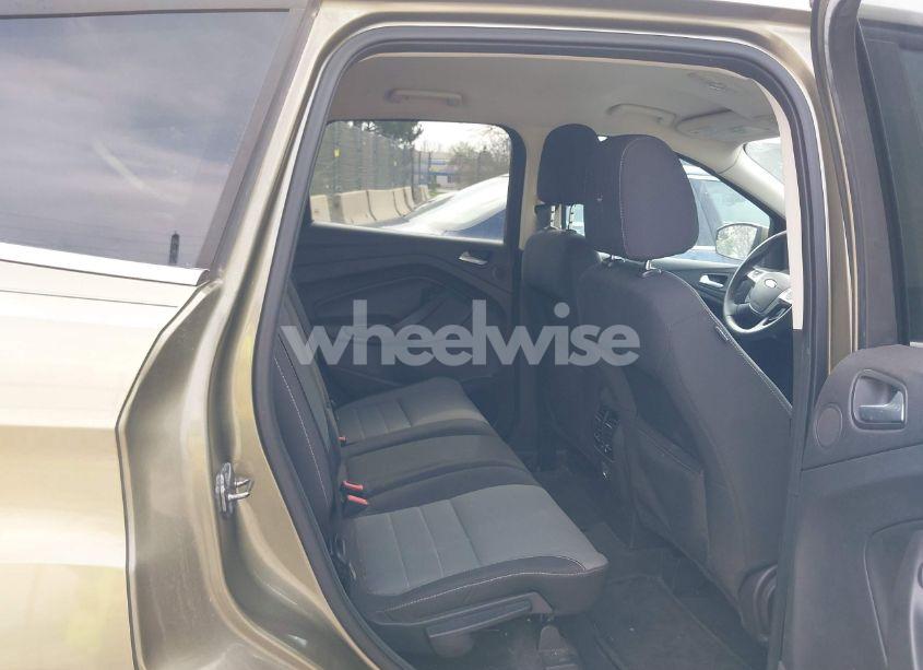 Photo 8 of 2013 Ford Escape SE (VIN 1FMCU9GX7DUC32369)