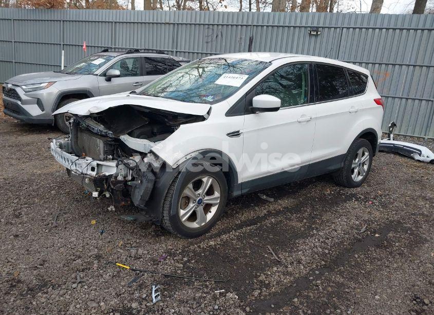 Photo 2 of 2013 Ford Escape SE (VIN 1FMCU9GX7DUD06650)