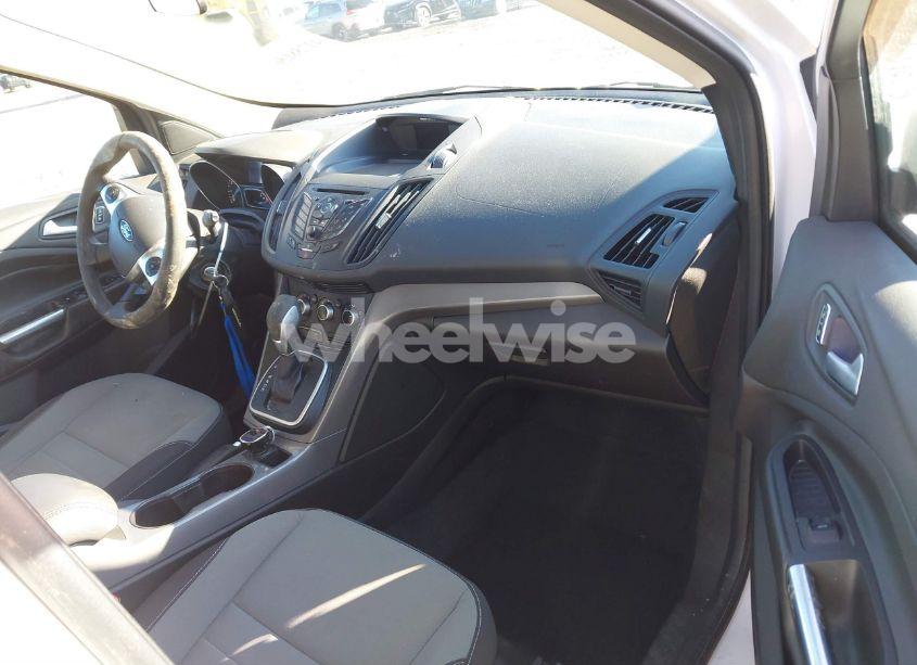 Photo 5 of 2013 Ford Escape SE (VIN 1FMCU9GX7DUD66086)