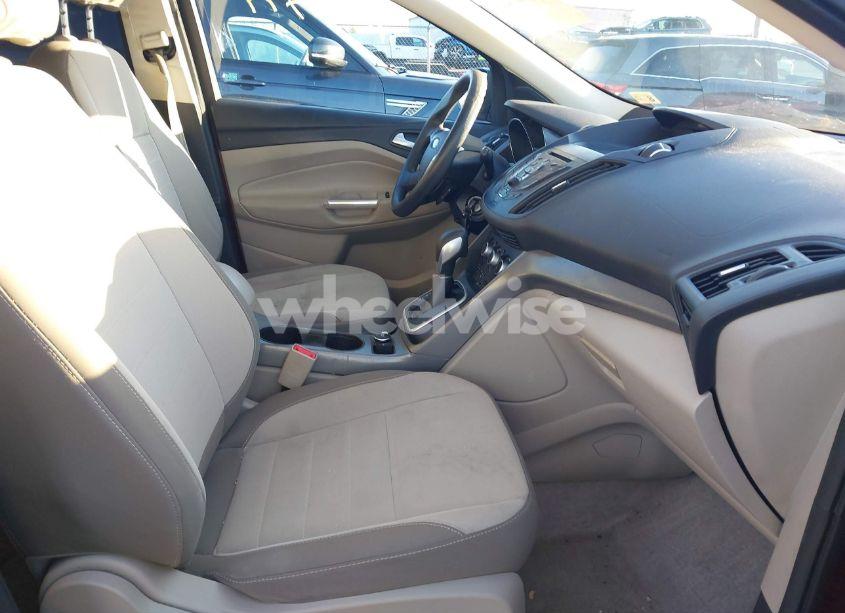 Photo 5 of 2014 Ford Escape SE (VIN 1FMCU9GX7EUA19889)