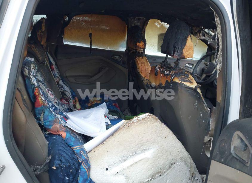 Photo 8 of 2014 Ford Escape SE (VIN 1FMCU9GX7EUA27796)