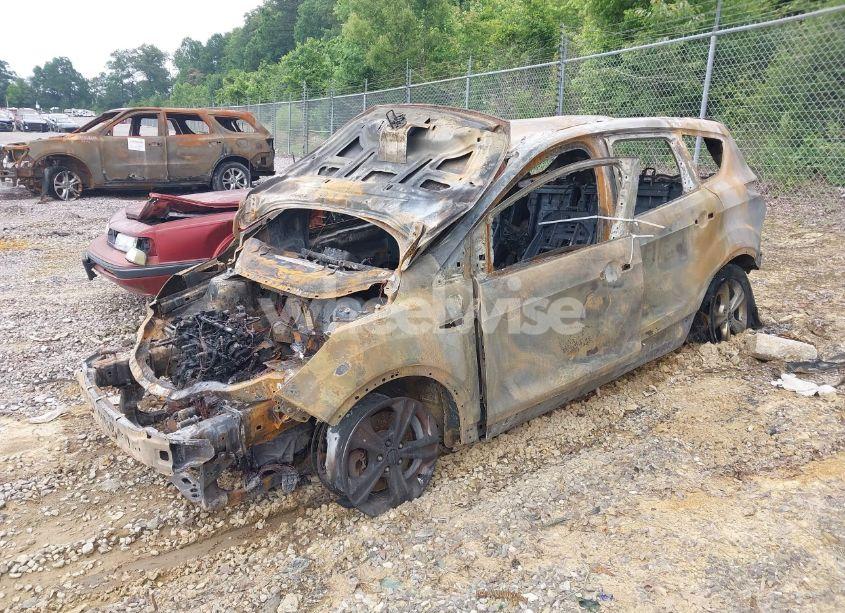 Photo 2 of 2014 Ford Escape SE (VIN 1FMCU9GX7EUA53878)