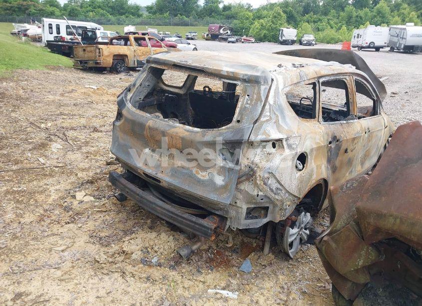 Photo 4 of 2014 Ford Escape SE (VIN 1FMCU9GX7EUA53878)