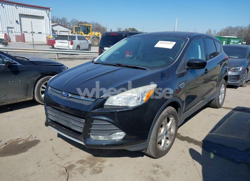 Photo 2 of 2014 Ford Escape SE (VIN 1FMCU9GX7EUD07850)