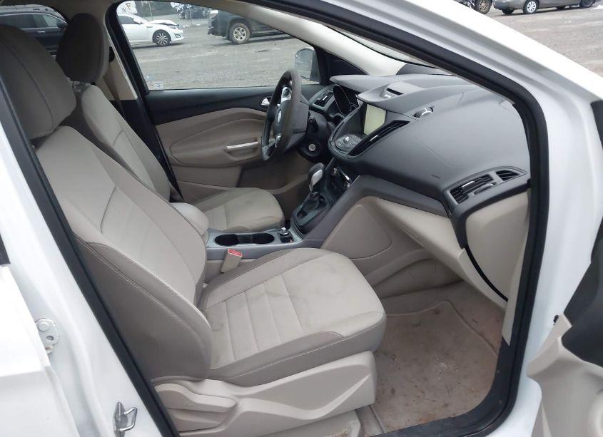 Photo 5 of 2015 Ford Escape SE (VIN 1FMCU9GX7FUA53087)