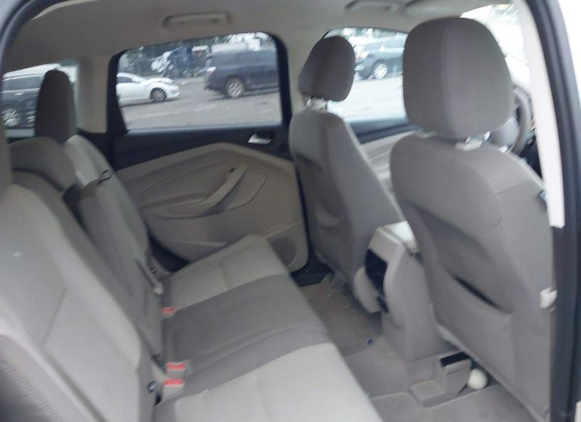 Photo 8 of 2015 Ford Escape SE (VIN 1FMCU9GX7FUA53087)