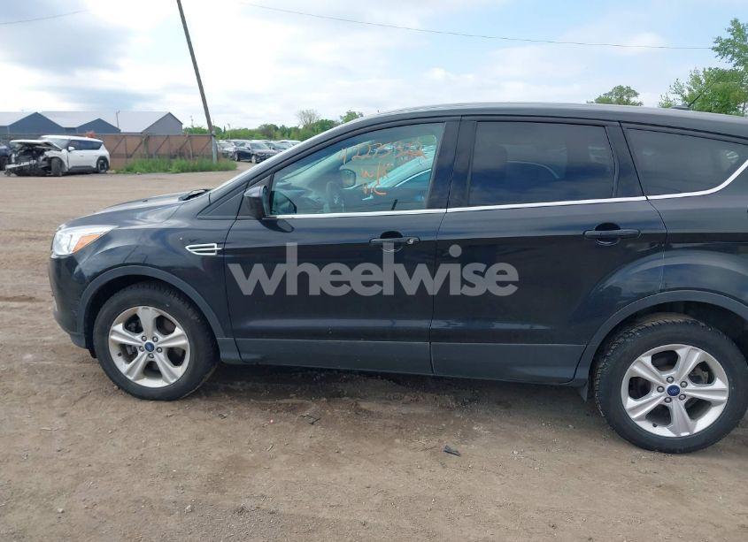 Photo 14 of 2015 Ford Escape SE (VIN 1FMCU9GX7FUA77213)