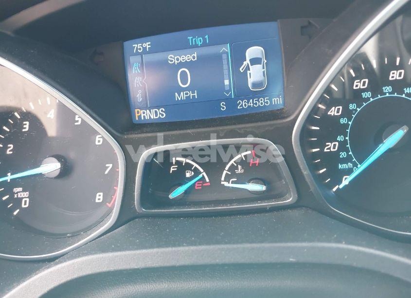 Photo 15 of 2015 Ford Escape SE (VIN 1FMCU9GX7FUA77213)