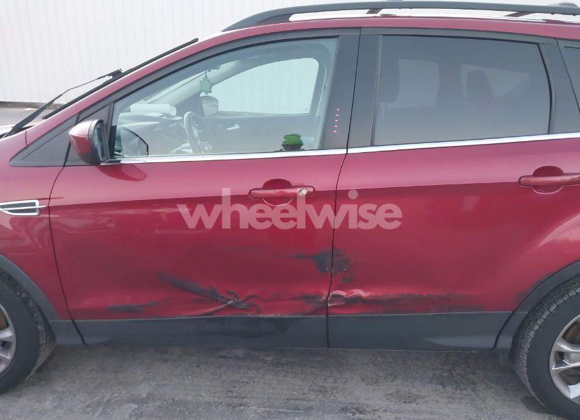 Photo 6 of 2015 Ford Escape SE (VIN 1FMCU9GX7FUA85893)