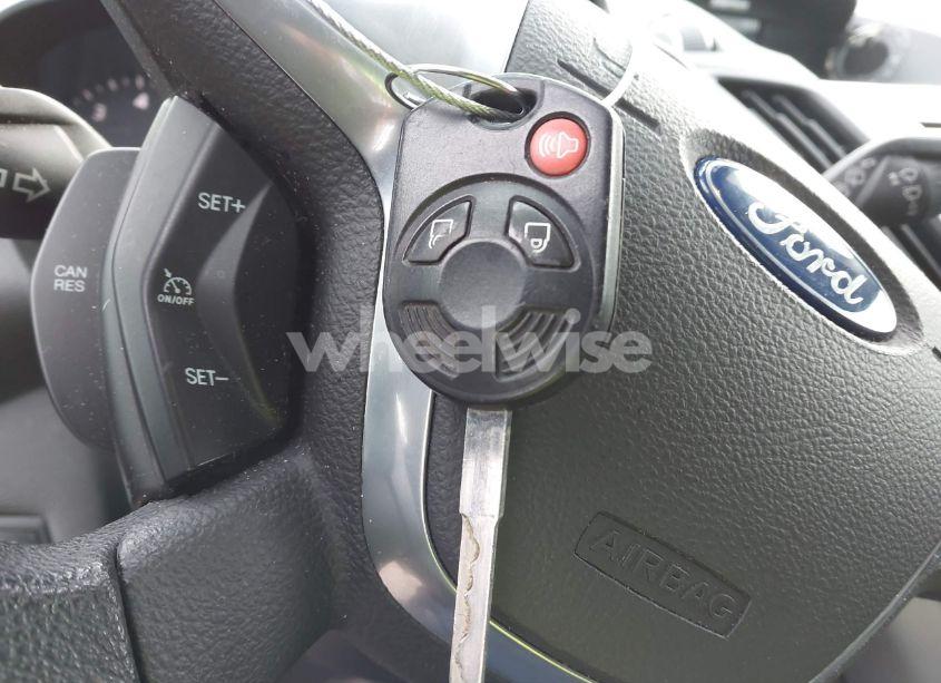 Photo 11 of 2015 Ford Escape SE (VIN 1FMCU9GX7FUA95405)