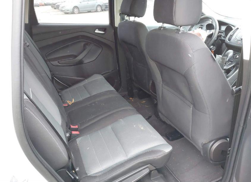 Photo 8 of 2015 Ford Escape SE (VIN 1FMCU9GX7FUB42321)