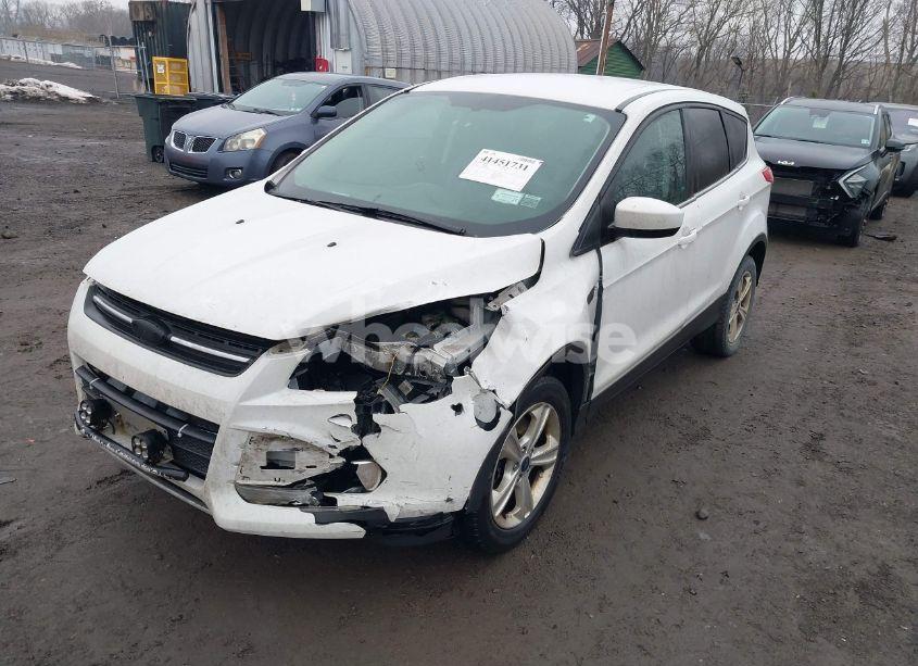 Photo 2 of 2015 Ford Escape SE (VIN 1FMCU9GX7FUB50189)