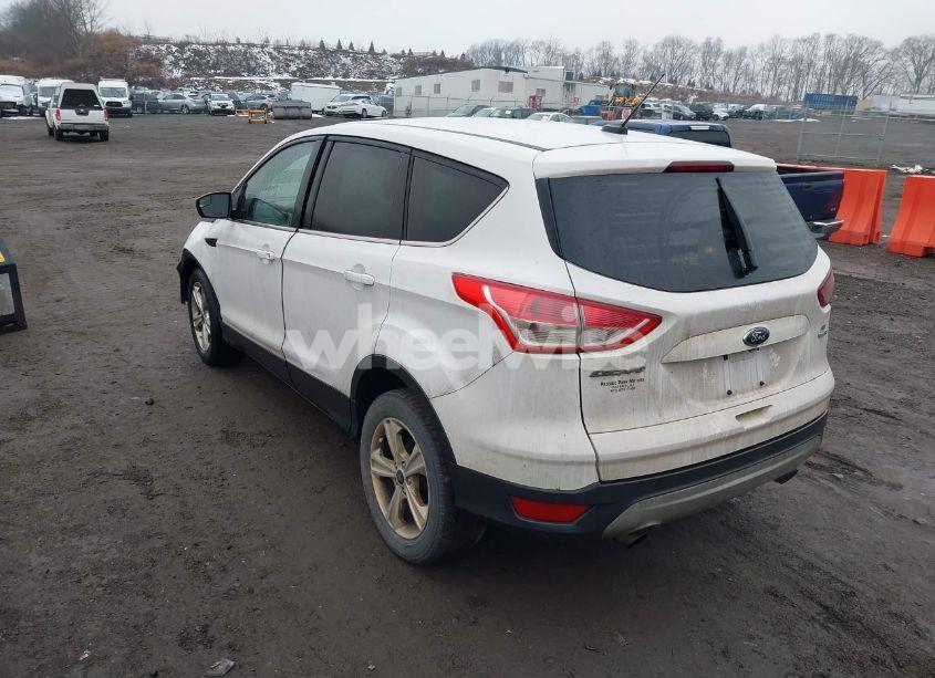 Photo 3 of 2015 Ford Escape SE (VIN 1FMCU9GX7FUB50189)