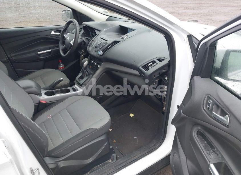 Photo 5 of 2015 Ford Escape SE (VIN 1FMCU9GX7FUB50189)