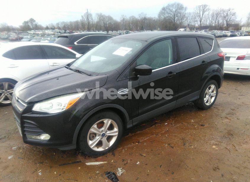 Photo 2 of 2015 Ford Escape SE (VIN 1FMCU9GX7FUC19169)