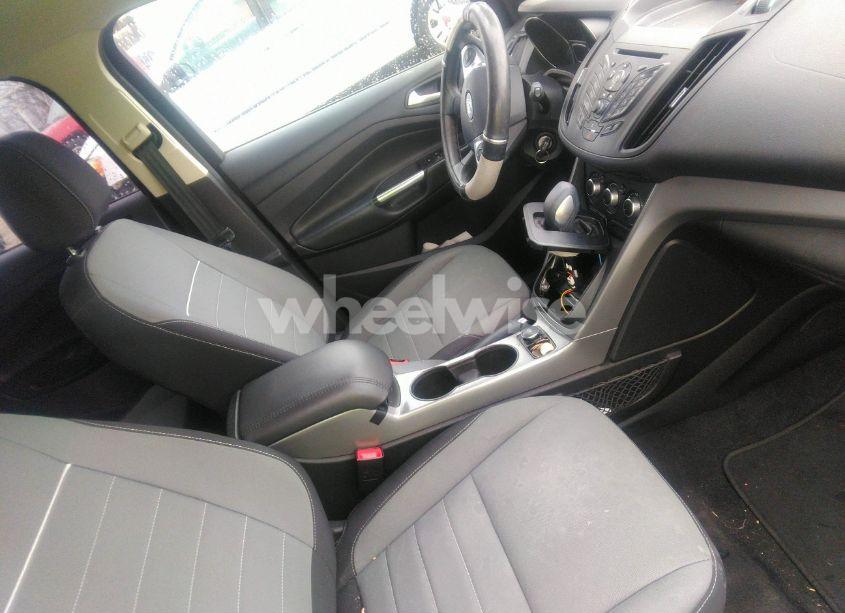 Photo 5 of 2015 Ford Escape SE (VIN 1FMCU9GX7FUC19169)