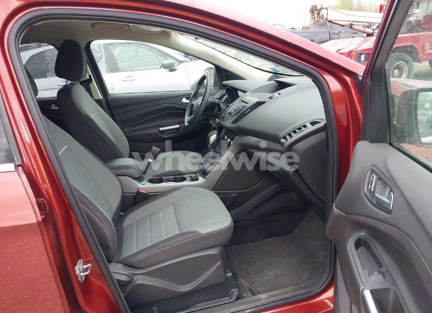 Photo 5 of 2015 Ford Escape SE (VIN 1FMCU9GX7FUC84409)