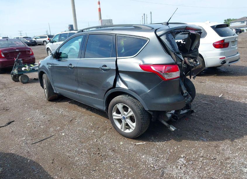 Photo 3 of 2016 Ford Escape SE (VIN 1FMCU9GX7GUA05719)