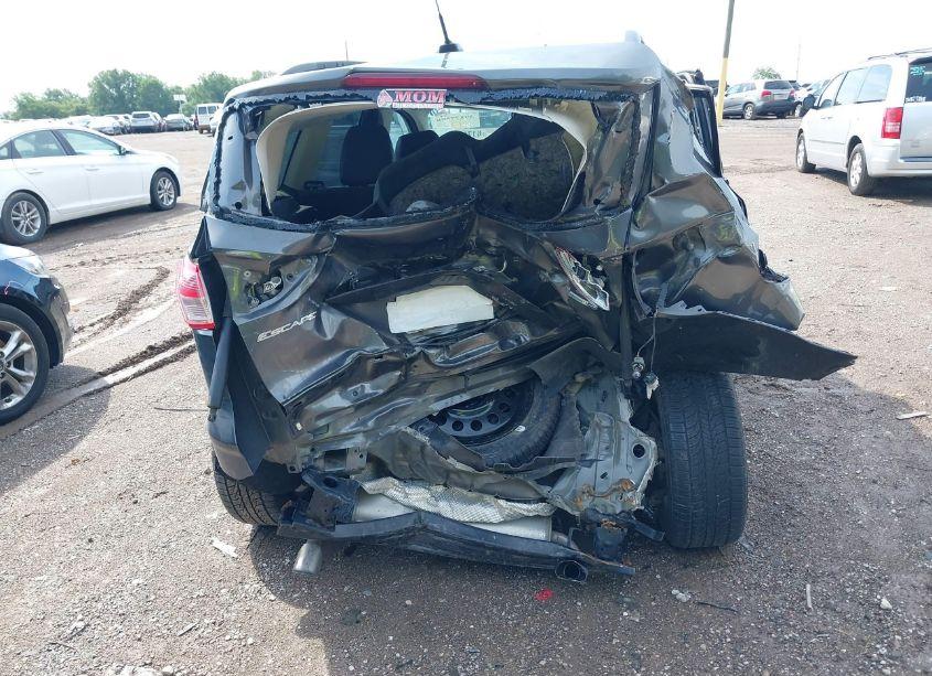 Photo 6 of 2016 Ford Escape SE (VIN 1FMCU9GX7GUA05719)