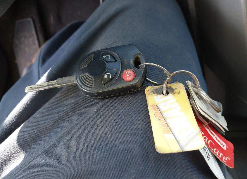 Photo 11 of 2016 Ford Escape SE (VIN 1FMCU9GX7GUA57187)