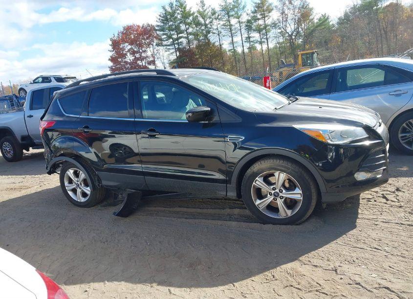 Photo 13 of 2016 Ford Escape SE (VIN 1FMCU9GX7GUA57187)
