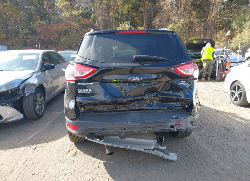 Photo 16 of 2016 Ford Escape SE (VIN 1FMCU9GX7GUA57187)