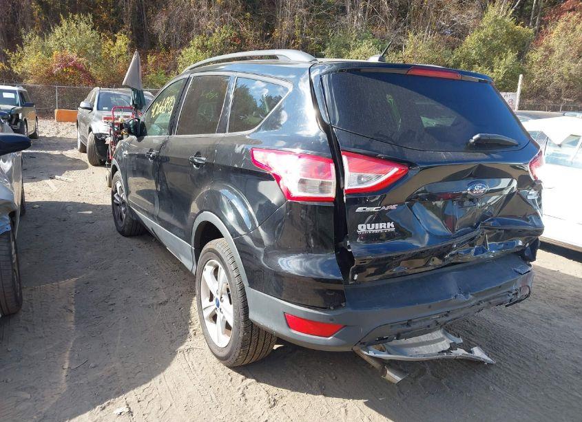 Photo 3 of 2016 Ford Escape SE (VIN 1FMCU9GX7GUA57187)