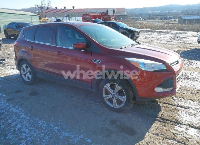 2016 Ford Escape SE (VIN 1FMCU9GX7GUA74040) main photo