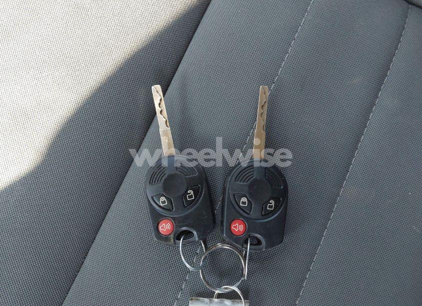 Photo 10 of 2016 Ford Escape SE (VIN 1FMCU9GX7GUA74040)