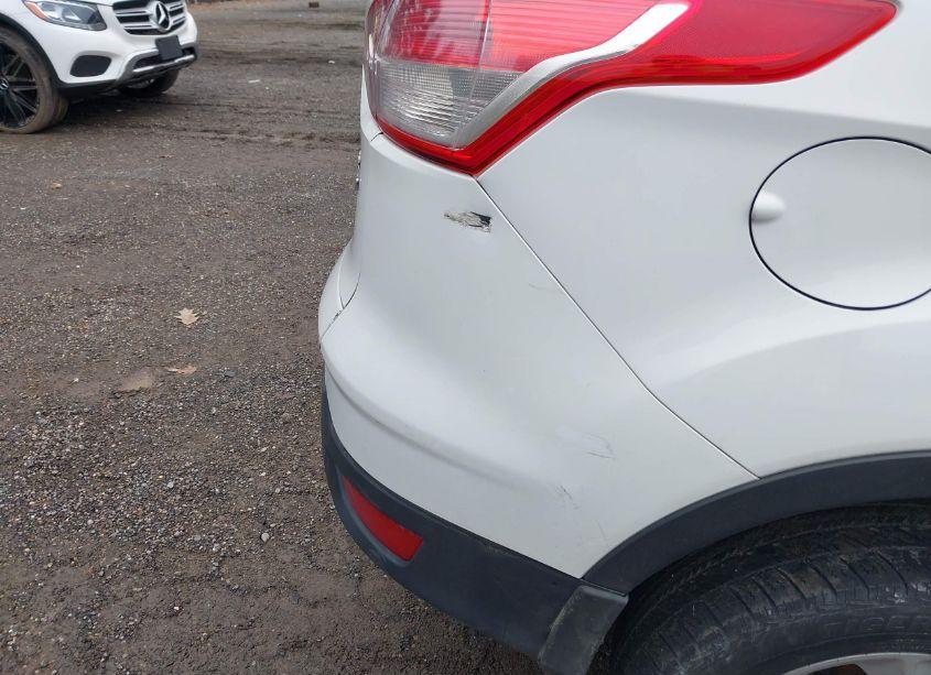 Photo 13 of 2016 Ford Escape SE (VIN 1FMCU9GX7GUA94059)