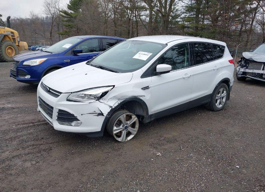 Photo 2 of 2016 Ford Escape SE (VIN 1FMCU9GX7GUA94059)