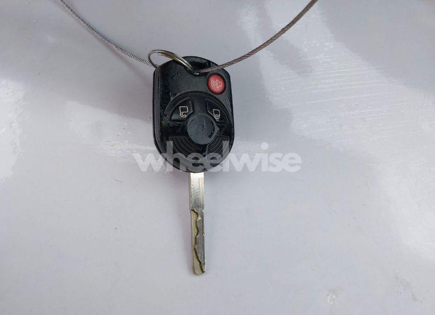 Photo 11 of 2016 Ford Escape SE (VIN 1FMCU9GX7GUB33507)