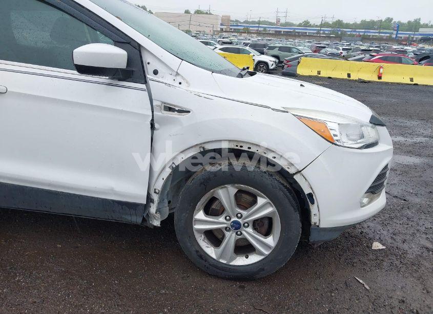 Photo 6 of 2016 Ford Escape SE (VIN 1FMCU9GX7GUB33507)