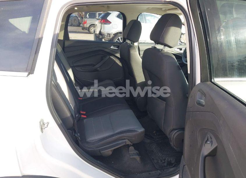 Photo 8 of 2016 Ford Escape SE (VIN 1FMCU9GX7GUB86997)