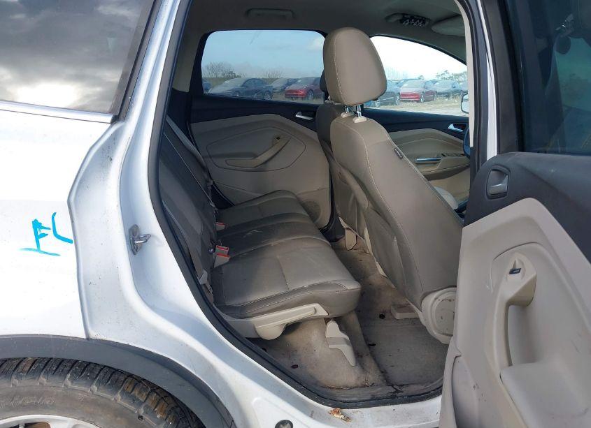 Photo 8 of 2016 Ford Escape SE (VIN 1FMCU9GX7GUC13311)