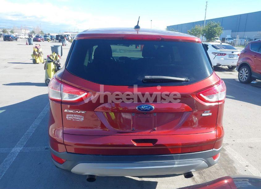 Photo 16 of 2016 Ford Escape SE (VIN 1FMCU9GX7GUC78160)