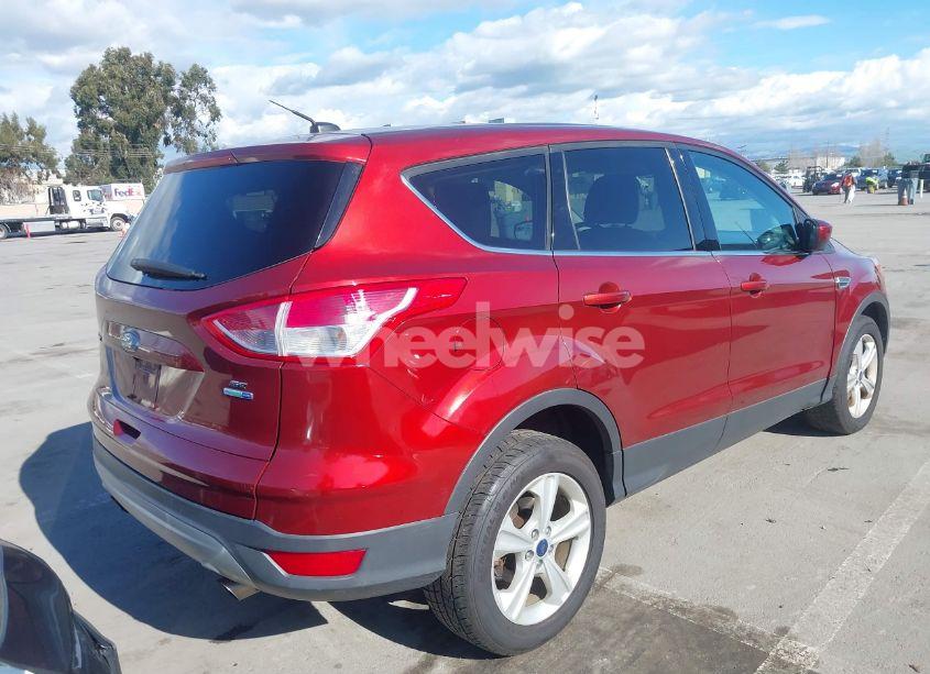 Photo 4 of 2016 Ford Escape SE (VIN 1FMCU9GX7GUC78160)