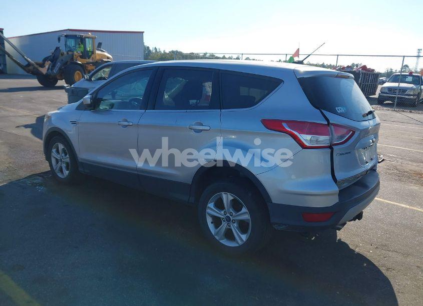 Photo 3 of 2016 Ford Escape SE (VIN 1FMCU9GX7GUC81477)