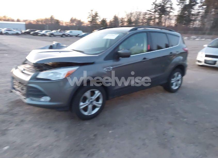 Photo 2 of 2013 Ford Escape SE (VIN 1FMCU9GX8DUB75907)