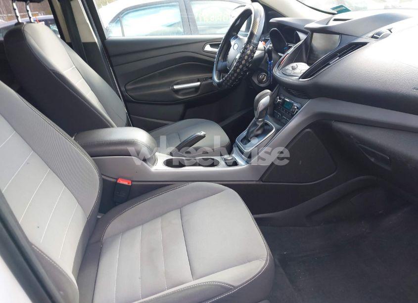 Photo 5 of 2013 Ford Escape SE (VIN 1FMCU9GX8DUB76717)