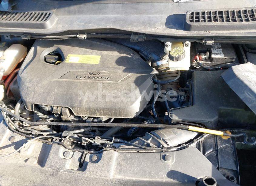 Photo 10 of 2013 Ford Escape SE (VIN 1FMCU9GX8DUD62144)