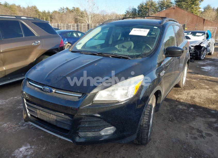Photo 2 of 2013 Ford Escape SE (VIN 1FMCU9GX8DUD62144)