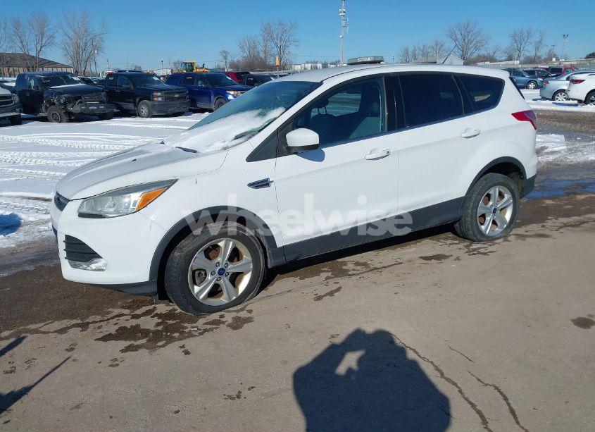 Photo 2 of 2013 Ford Escape SE (VIN 1FMCU9GX8DUD69692)