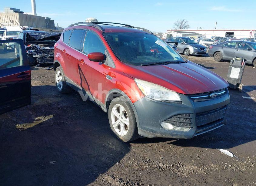 2014 Ford Escape SE (VIN 1FMCU9GX8EUA34157) main photo