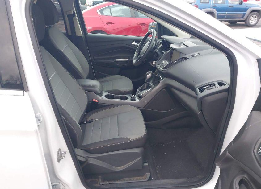 Photo 5 of 2014 Ford Escape SE (VIN 1FMCU9GX8EUA88963)