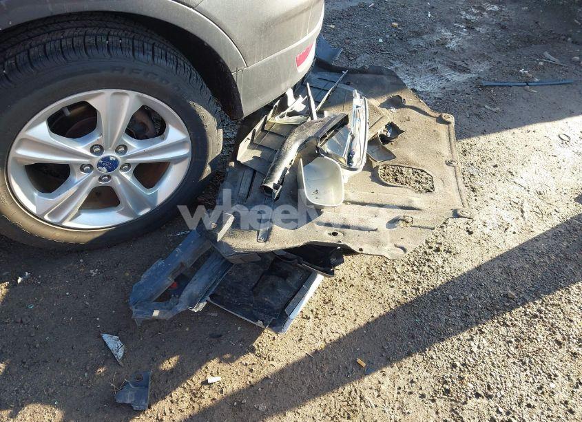 Photo 12 of 2014 Ford Escape SE (VIN 1FMCU9GX8EUB37966)