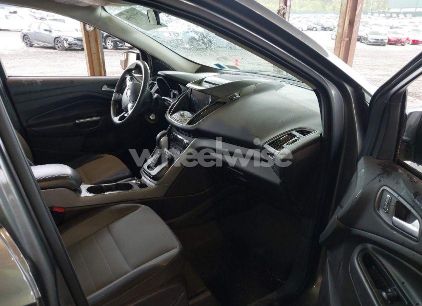 Photo 5 of 2014 Ford Escape SE (VIN 1FMCU9GX8EUD21613)