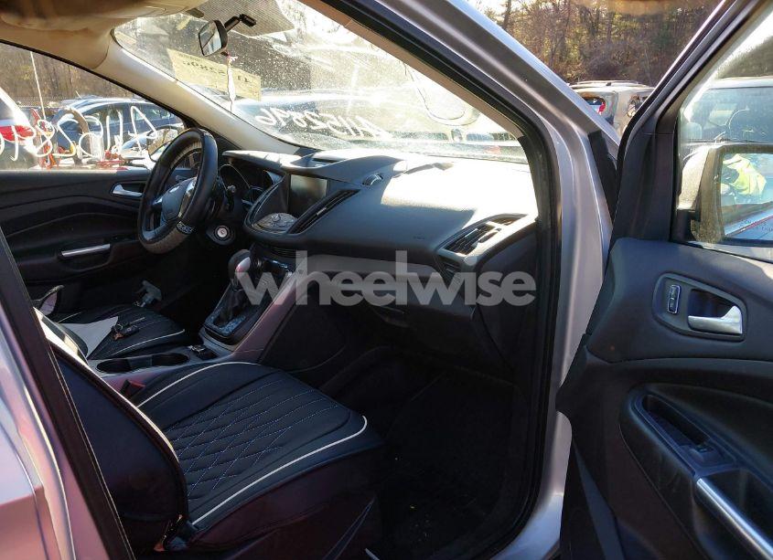 Photo 5 of 2014 Ford Escape SE (VIN 1FMCU9GX8EUD97851)