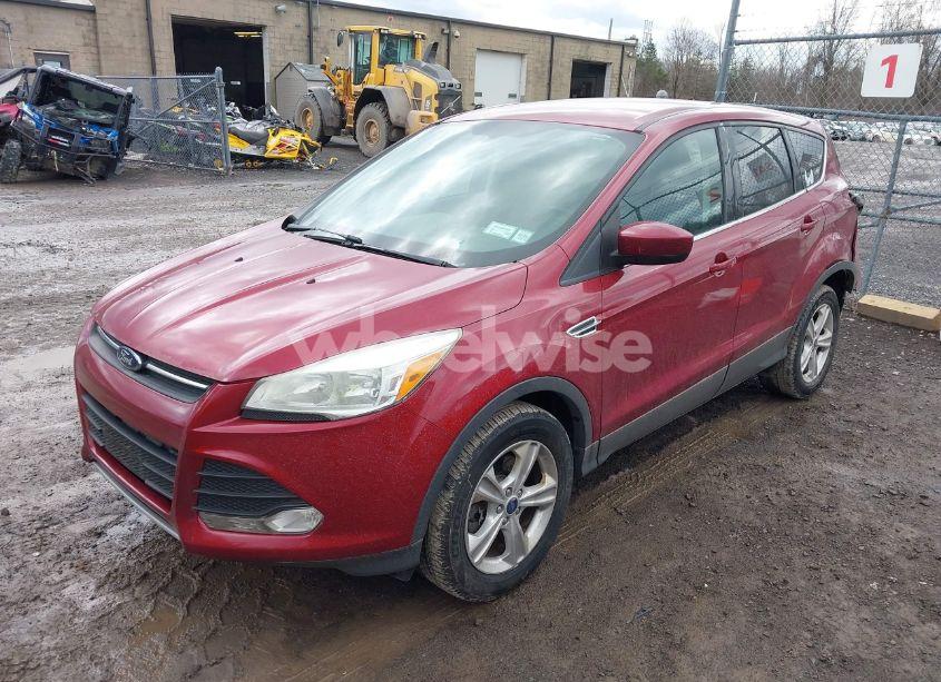 Photo 2 of 2014 Ford Escape SE (VIN 1FMCU9GX8EUE19282)